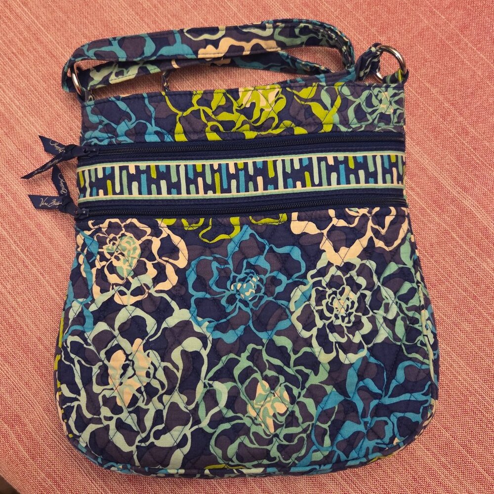 Vera Bradley Crossbody Bag - Picture 5 of 6